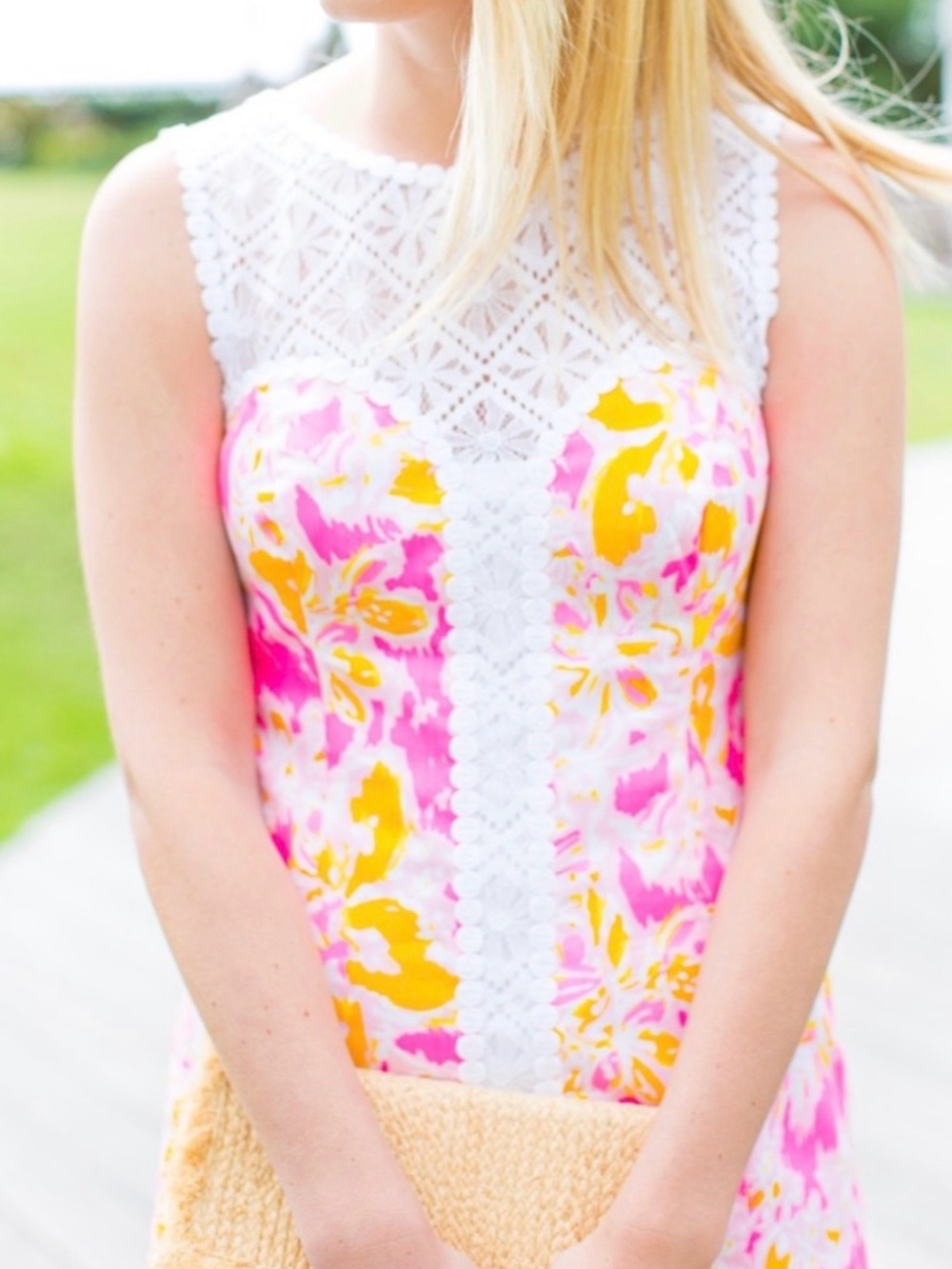 Pulitzer
Lilly Pulitzer Sofia Shift Dress Lace KIR Royal Ooh La La Size 2 - Picture 8 of 8